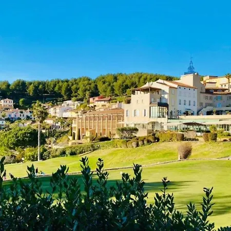 Superbe Villa-domaine Avec Golf Piscine Et Tennis Saint-Cyr-sur-Mer