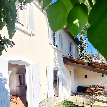 Superbe Villa-domaine Avec Golf Piscine Et Tennis *